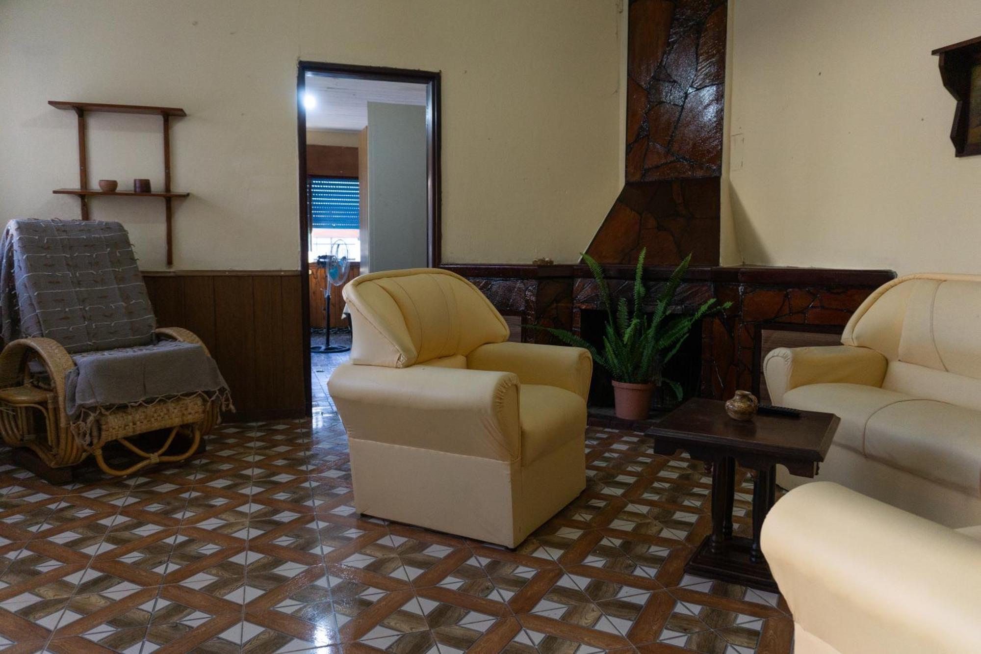 Mi Casa Es Tu Casa Apartment Мело Екстериор снимка