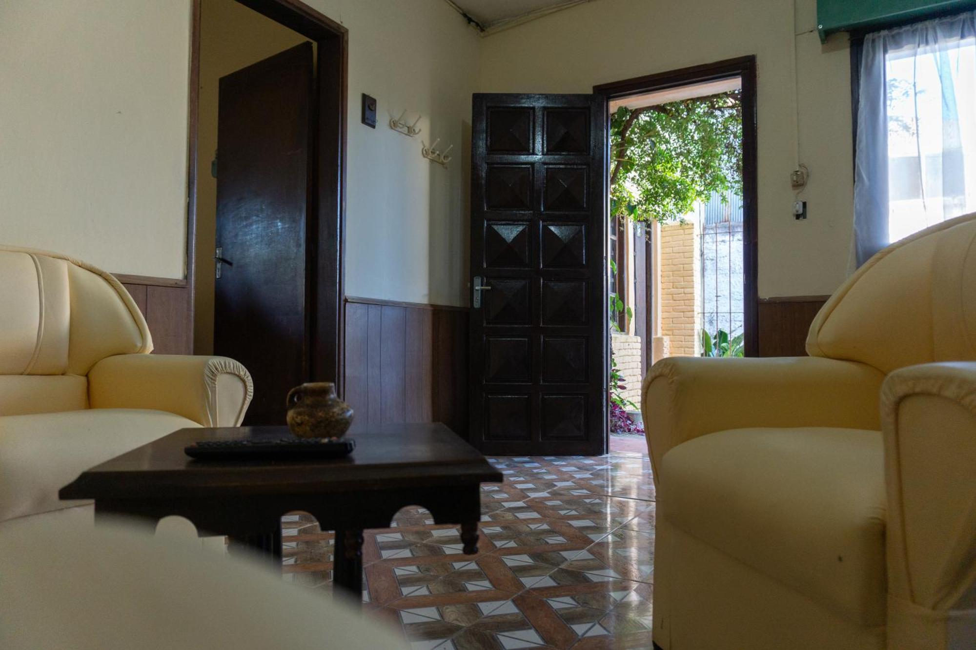 Mi Casa Es Tu Casa Apartment Мело Екстериор снимка